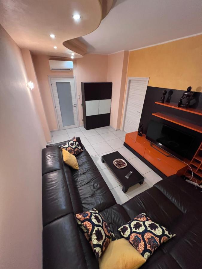 Stay In Style - Vibrant Condo In San Giovanni Lupatoto Сан-Джованни-Лупатото Экстерьер фото